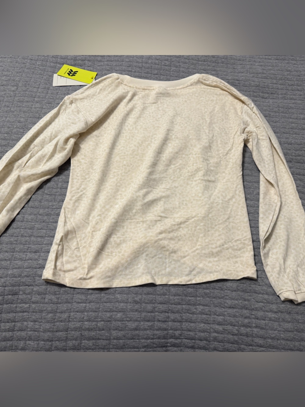 All in Motion Girls Animal Print Cream Cropped Front Knot Long Sleeve Crew Neck - Picture 4 of 10